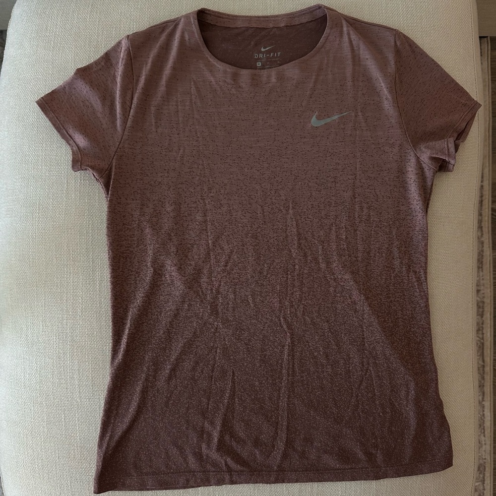 Nike Womens Pink Ombré workout top in size medium